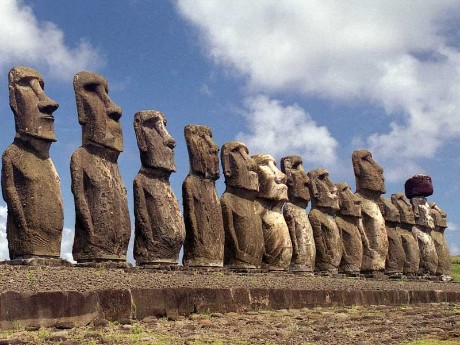 Moais auf der Osterinsel